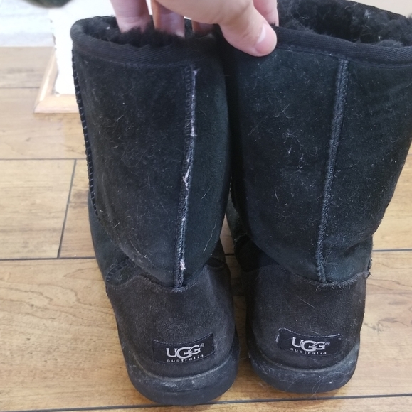 Black ugg boots - Picture 1 of 4